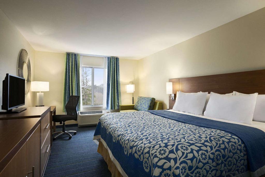Days Inn & Suites By Wyndham Altoona Exteriér fotografie